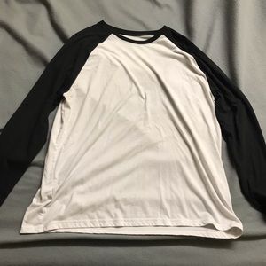 Baseball tee black and white